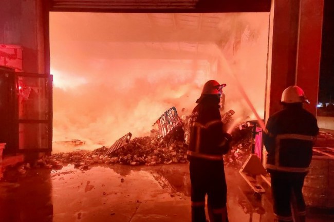 Kütahya'da OSB yangınına 4 dakikada müdahale