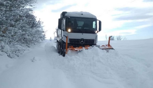 Zonguldak kırsalında karla mücadele sürüyor