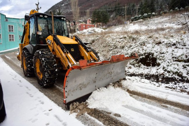 Bursa Yıldırım'da kar mesaisi