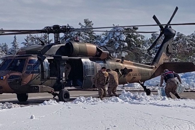 Mehmetçik'ten gövde gösterisi