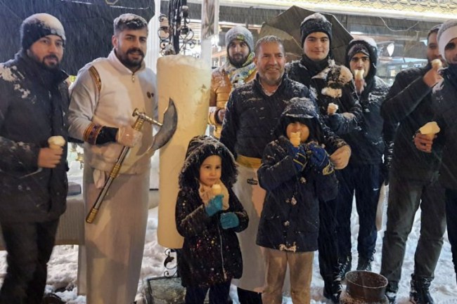 Kervan'dan kar altına dondurma şovu
