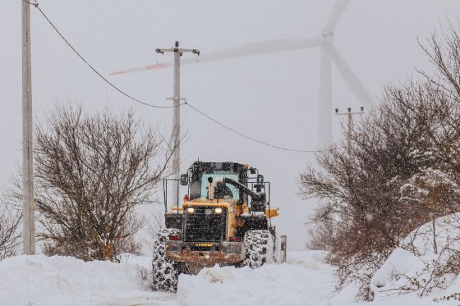 Sakarya'da karda mahsur kalan hastaya ulaşıldı