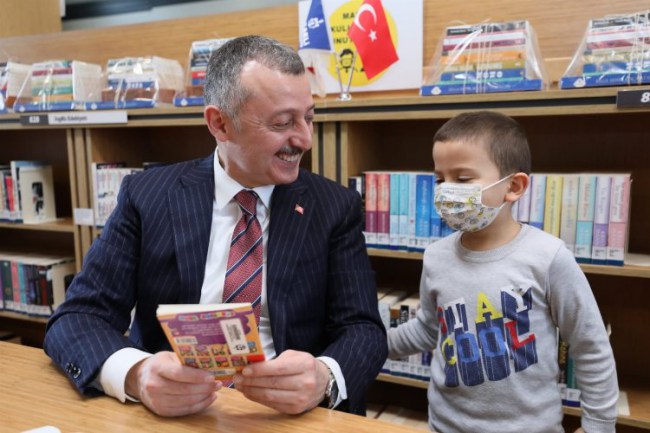 Kocaeli'nde ortak adresi Büyükşehir Halk Kütüphanesi