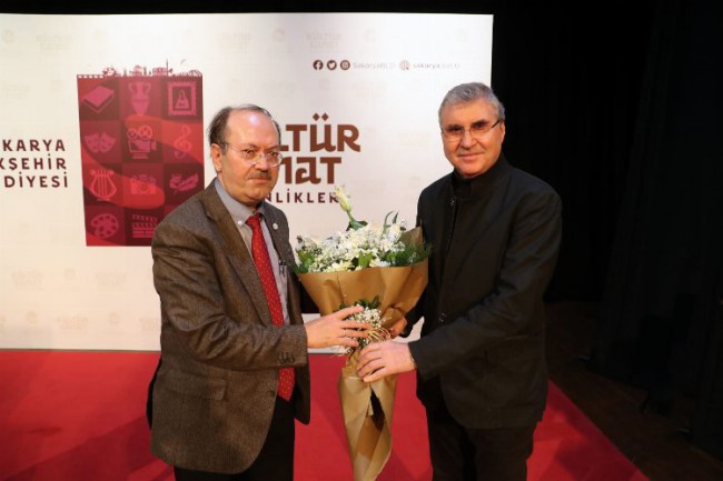 Sakarya'da Yusuf Kaplan konuk oldu