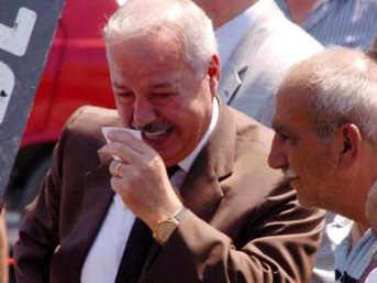 Başkan Akdemir, gözyaşlarını tutamadı