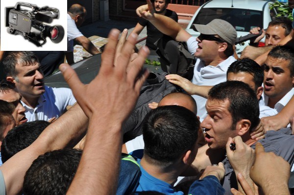 Türk Metal Sendikası önünde arbade..