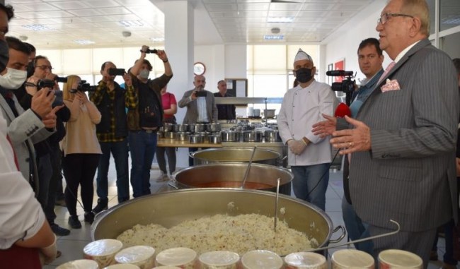 Kdz.Ereğli Belediyesi sıcak yemekle sofralarda