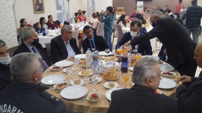 Kdz.Ereğli Kaymakamı Yapıcı roman vatandaşlarla iftarda biraraya geldi