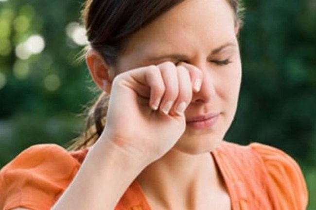 Bahar geldi, göz alerjisi başladı, sakın kaşımayın