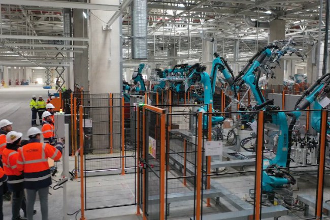 Togg'da ana üretim tesislerinin yüzde 90'ı tamamlandı