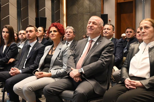 Zafer Partisi: EYT'lilerin parası Suriyelilere yardım olarak harcanıyor