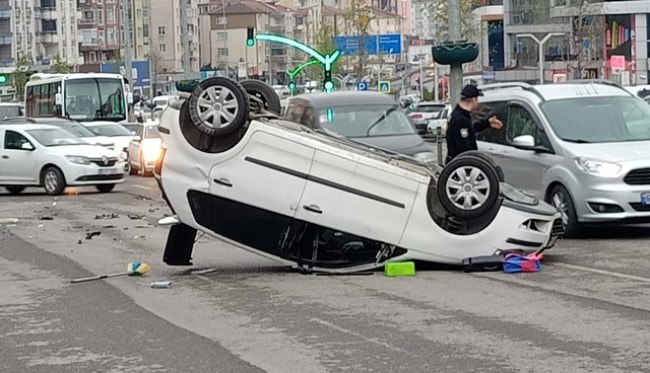 Kdz.Ereğli'de kaza.. Yol trafiğe kapandı