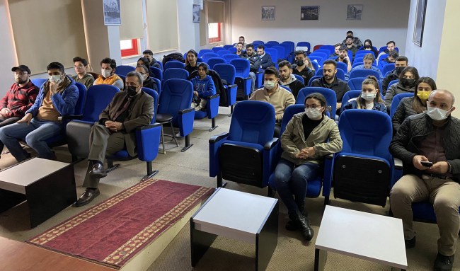 ZBEÜ’den Türkiye'de Tersane İşletmeciliği ve Gemi İnşa Sektöründe Gelişen Fırsatlar konferansı