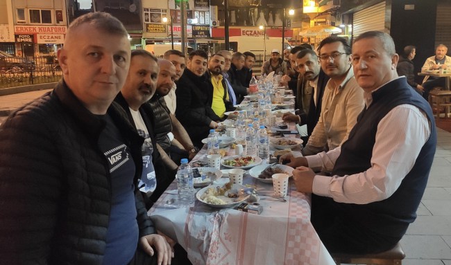 Ömer Faruk Arslan’dan dostlarına iftar programı