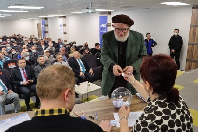 Rize'de Afet Konutları için kura çekimi yapıldı