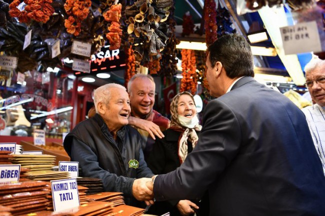 Bursa Osmangazi'de Dündar'dan esnafa bayram ziyareti