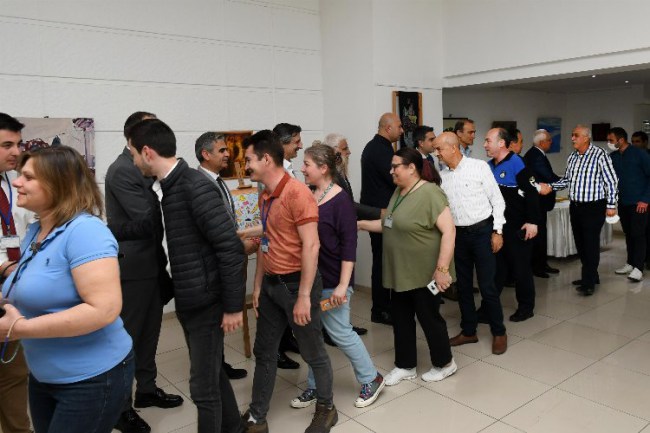 İzmir Karabağlar Belediyesi'nde bayramlaşma sevinci