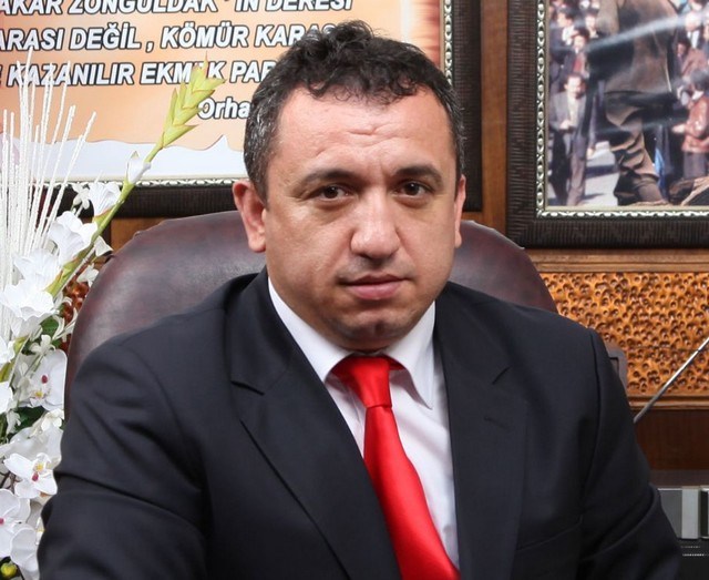 "Üzülmez'in performansı, samimiyet testidir"