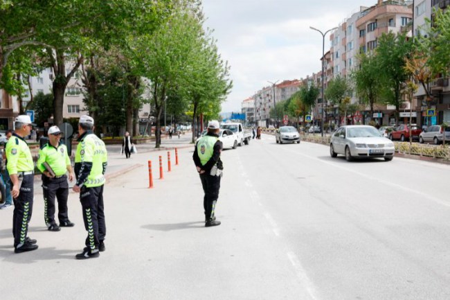 Bursa İnegöl'de "Yayalar İçin 5 Adımda Güvenli Trafik" uygulaması yapıldı