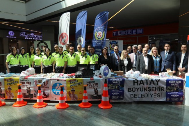 Bilecik Pazaryeri ilçesinde "Yayalar için 5 adımda güvenli trafik" uygulaması yapıldı