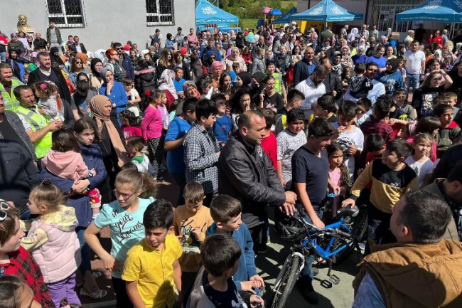 Kocaeli Kulmahmut'ta bayram coşkusu