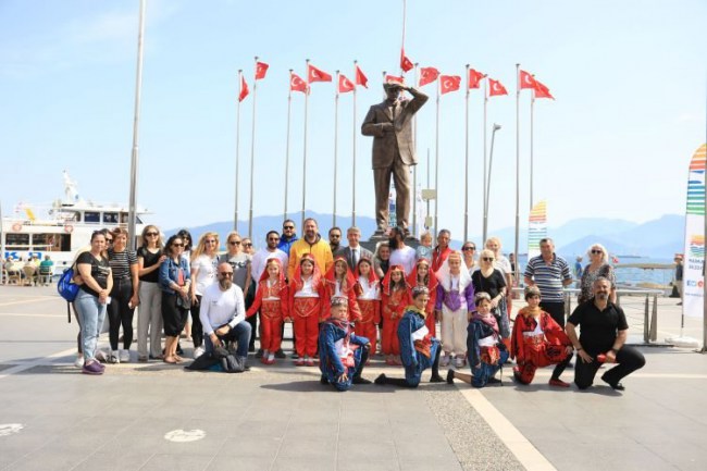 Hopa'dan yola çıkıp Marmaris'e tohum ve kozalak getirdiler