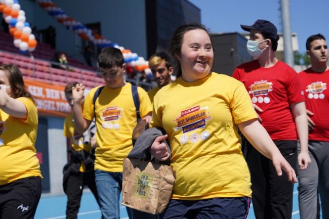 "Burada bir yarışma değil, burada bir kardeşlik, sevgi, dayanışma var"