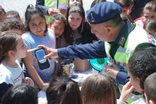 Jandarma’dan Filyos’ta 5 adımda güvenli trafik eğitimi