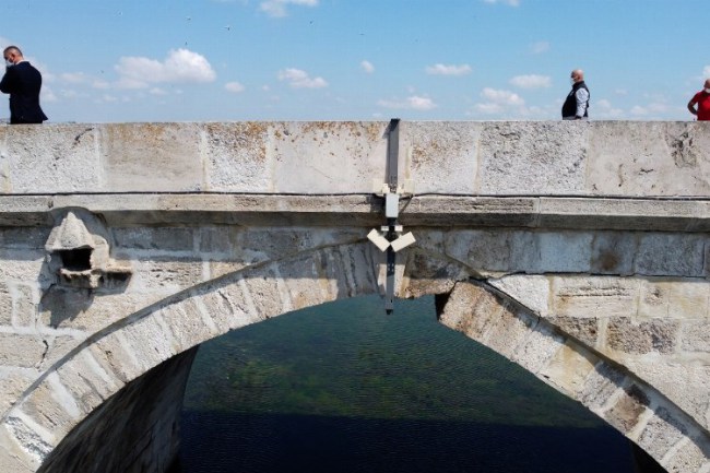 Mimar Sinan'ın "Şaheserim" dediği tarihi köprü çöküyor!