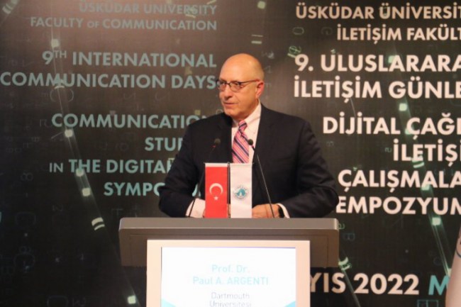 Prof. Dr. Paul Argenti: "Şirketler, iletişimi ve söylemi bireylere kaydırmış durumda"
