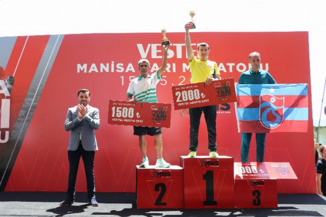 Manisa BBSK'lı Atletler, Vestel Manisa Yarı Maratonuna damga vurdu