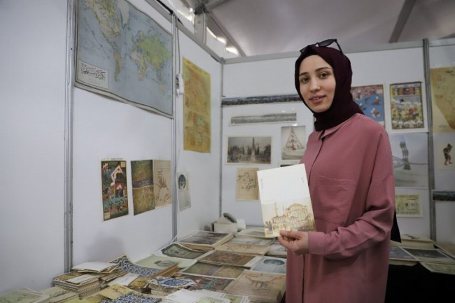 Bir zamanların SMS'i kartpostallar Kocaeli Kitap Fuarında