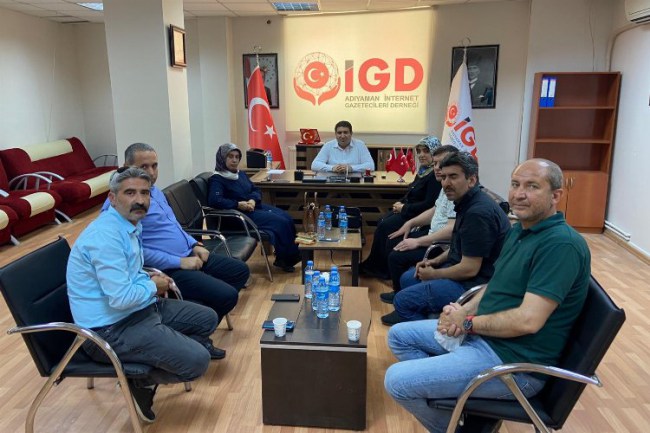 Ak Parti İnsan Hakları Komisyonu'ndan İGC' ye ziyaret