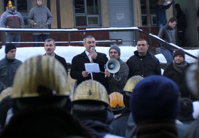 "Üretim artışı ve işçi alımı sabote ediliyor"