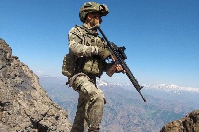 Pençe Kilit'te 1 terörist etkisiz