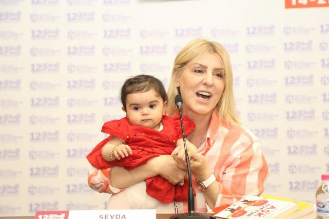 Kocaeli'nde fuarın son gününde söyleşilere yoğun ilgi