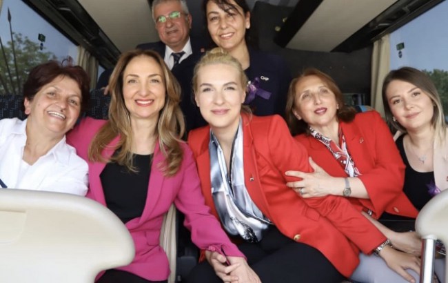 Aylin Nazlıaka, Kdz.Ereğli’de kadınlarla buluştu