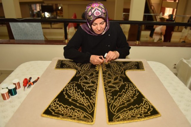 Bursa Yıldırım'da el emeği göz nuru sergisi