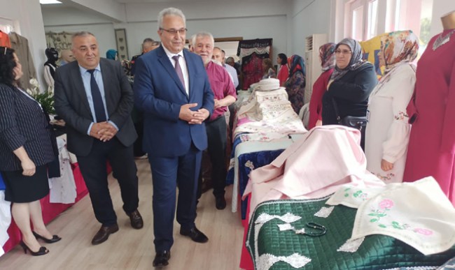 Kdz.Ereğli Halk Eğitim Merkezi kursiyerlerinin sergisi beğeni topladı