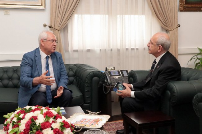 Kılıçdaroğlu'na İzmir Karabağlar'daki yatırımların son durumunu anlattı