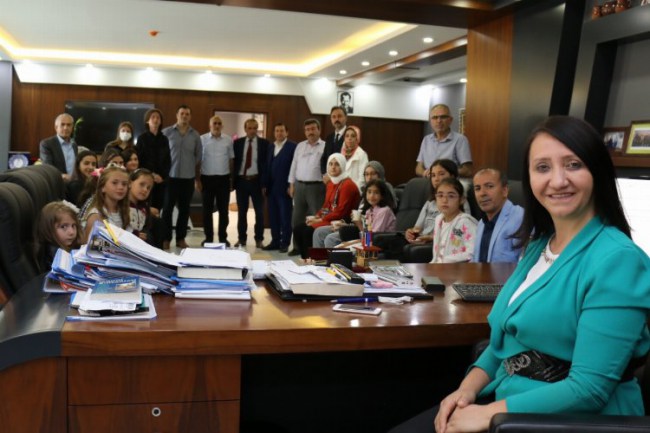 Bilecik Pazaryeri'nde Başkan Tekin'e eğitime destek teşekkürü