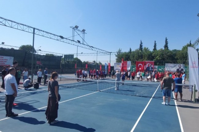 Aydın'da teniste final heyecanı başladı