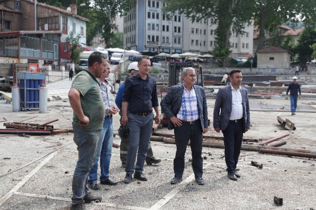 Kütahya'da pazar yeri heyecanı