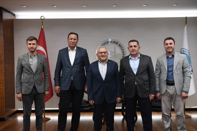 Hakkari'den Başkan Kılıç'a misafir