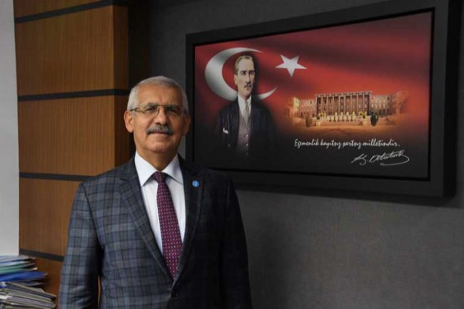 Fahrettin Yokuş'tan şeker zammı tepkisi: Vatandaşında şekerinde tadı kaçtı