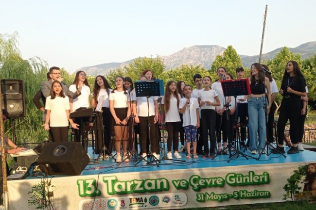 Manisa'da sezona veda ettiler