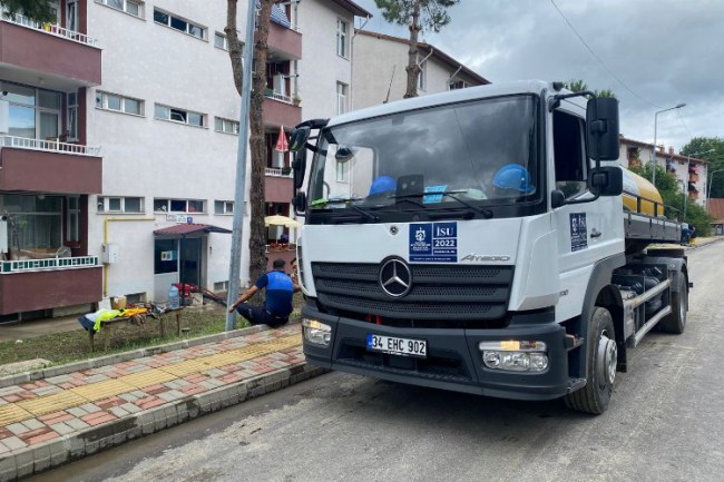 Kocaeli Büyükşehir ekipleri Bartın'da çalışmalara başladı