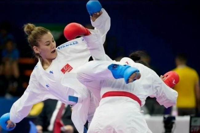 Akdeniz Oyunları'nda ilk madalya Kağıtspor'lu Tuğba'dan