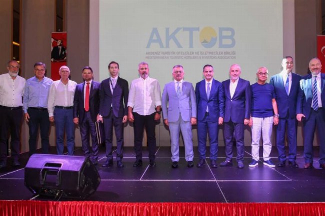 Vali Yazıcı "2022 Yılından Umutluyuz"