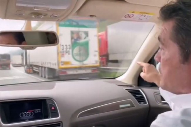 CHP'li Kaya, Sarp Sınır Kapısı'ndaki sıkıntıları gündeme getirdi